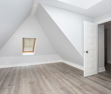 2 Bedroom Flat, Shaftesbury Avenue, London, Greater London, Soho, WC2H - Photo 6