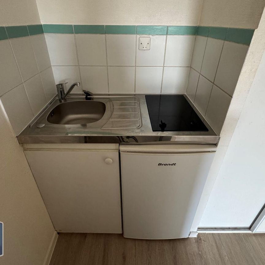 Location Appartement 1 pièce 29m² POITIERS 86000 - Photo 1