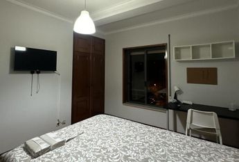 Quarto novo e moderno perfeito para o seu conforto Braga