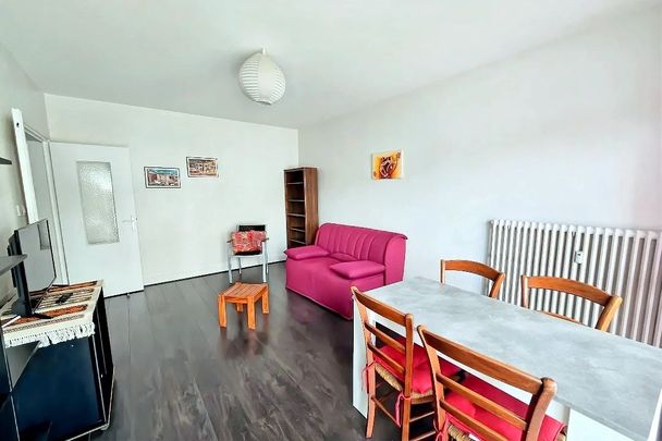 Location Appartement 4 pièces Meublé 73m² HEROUVILLE ST CLAIR 14200 - Photo 1