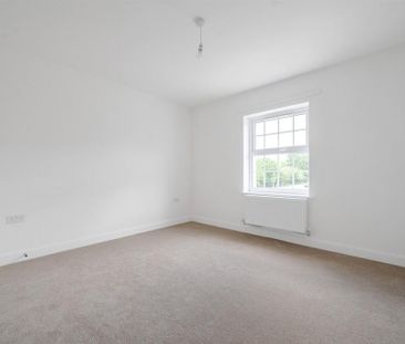 4 bedroom detached house to rent - Photo 6