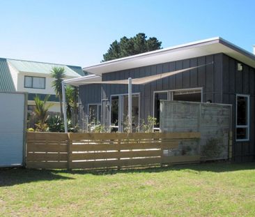 PURIRI PLACE - SUNNY AND SPACIOUS - Photo 5