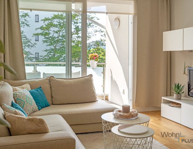 Wohnen mit Stil in Düsseldorf Golzheim. 3 Zimmer Wohnung mit Einbauküche, TG und Balkon - Photo 1