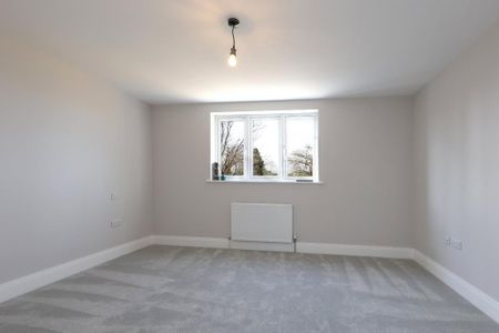 4 bedroom end of terrace house to rent - Photo 3