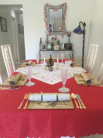 Broadbeach Waters - Photo 4