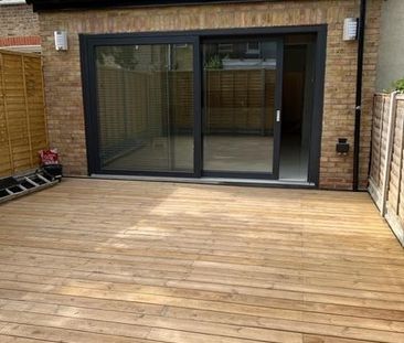 Studio Flat, Plough Lane, SW19 - Photo 5