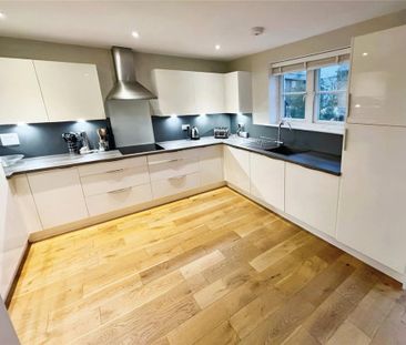 3 bedroom terraced house to rent - Photo 6