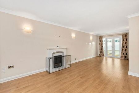 3 bedroom detached house to rent - Photo 4