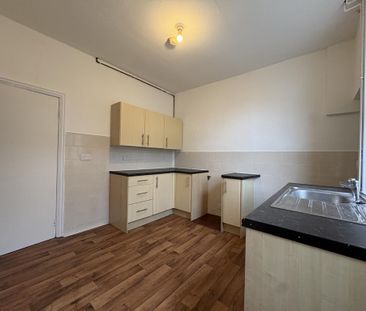 3 bedroom terraced house to rent - Photo 6