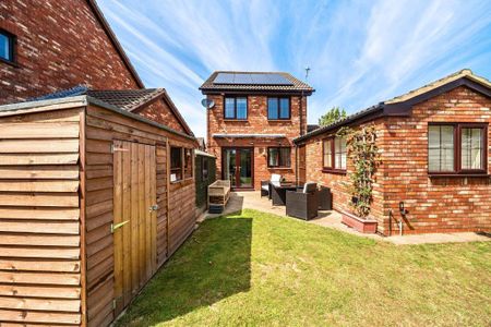 3 bedroom detached house to rent - Photo 4