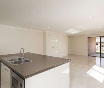 Beautiful Family Home with Space to Relax & Entertain - Photo 4
