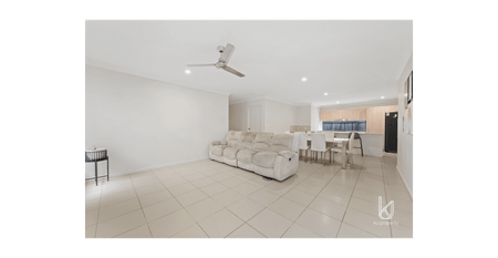 Modern Family Home in a Quiet Park Ridge Street - Photo 2