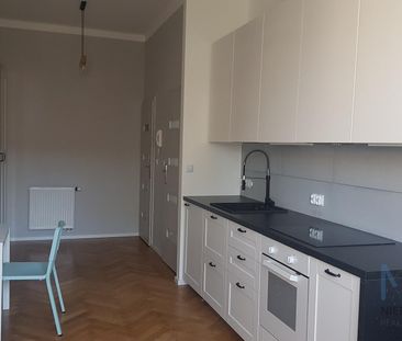 Nowocześnie wykończone mieszkanie w odrestaurowanej kamienicy blisk... - Photo 4
