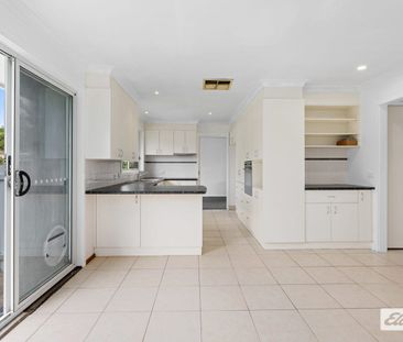 Four Bedroom Home - Photo 6