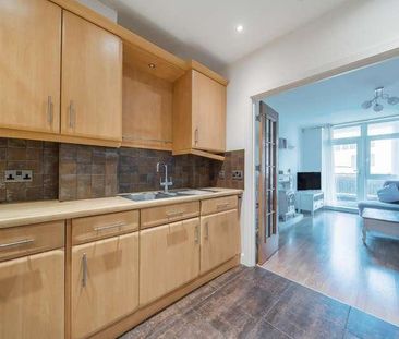 Arethusa House, Gunwharf Quays, Portsmouth, PO1 - Photo 5