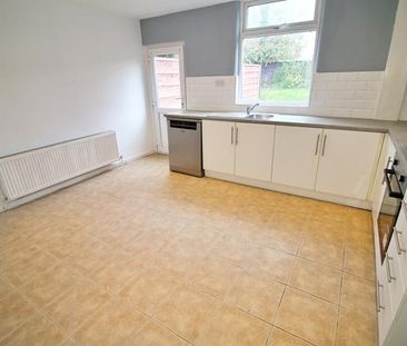 2 bedroom terraced house to rent - Photo 6