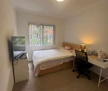 Alexandria - Photo 2