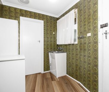 Convenient Three-Bedroom Home - Photo 5
