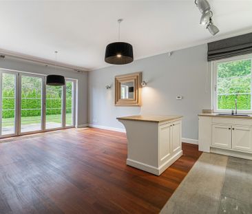 Funkcjonalny dom z furtką do Lasu Kabackiego - Zdjęcie 1