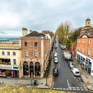 Park Street Room 1 - Photo 3