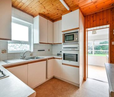 4 bedroom detached house to rent - Photo 6