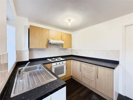 2 bedroom semi-detached house to rent - Photo 5