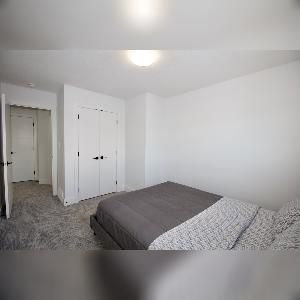 Inglewood Modern 4 Bed 2.5 Bath Dbl Garage Edmonton - Photo 5