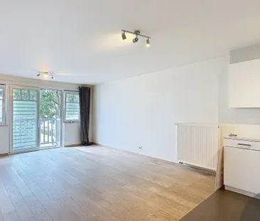 Ruim appartement vlakbij de jachthaven van Zeebrugge met garagestaa... - Photo 5