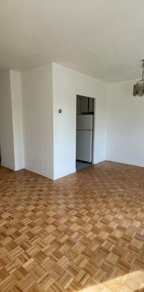 2 CH - 1 SDB - St-Laurent - $1,695 /mo - Photo 1