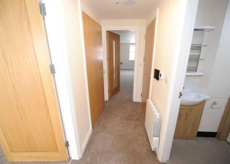 2 bedroom apartment to rent - Photo 4