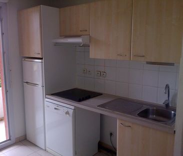 location Appartement T3 DE 64.4m² À MARSEILLE - Photo 2