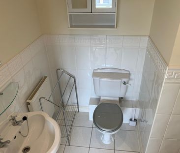 2 bedroom apartment to rent Barbuda Quay, Eastbourne, East Sussex, ... - Photo 6