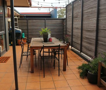 1/305 Rossmoyne Street, Thornbury VIC 3071 - Photo 5