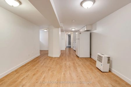 371 Jones Avenue #Lower - Photo 5