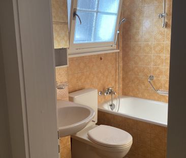Sonnige renovierte Altbauwohnung mitten in Richterswil - Photo 2