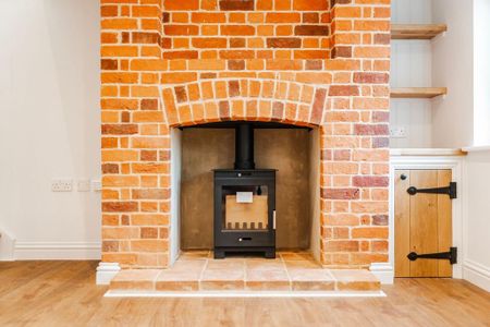 3 bedroom detached house to rent - Photo 5