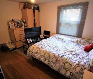 1 bedroom in a house share to rent - Photo 6