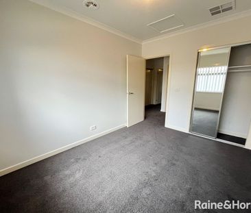 Modern Townhouse plus Studio in a Great Location! - Photo 5