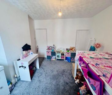 3 bedroom terraced house to rent - Photo 5