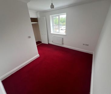 2 bedroom semi-detached house to rent - Photo 4