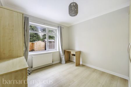 Rutherford Close, Sutton - Photo 3