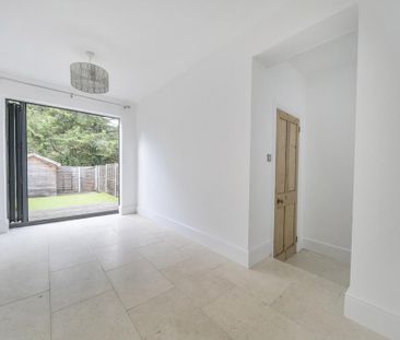 3 bedroom terraced house to rent - Photo 4