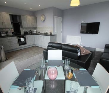 2 bedroom apartment to rent - Photo 3