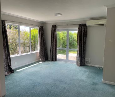 Very cute three-bedroom cottage - Photo 3