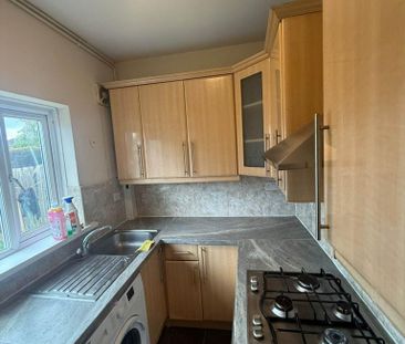 2 bedroom maisonette to rent - Photo 4