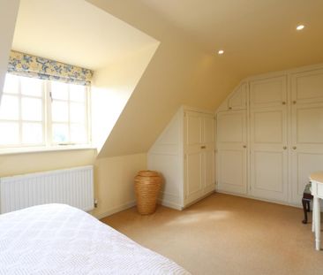 1 bedroom coach house to rent - Photo 4