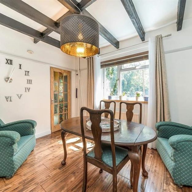 Westhorne Avenue - Photo 1