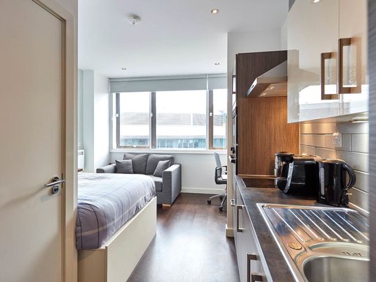 Apt 45, Piccadilly Residence - Photo 1