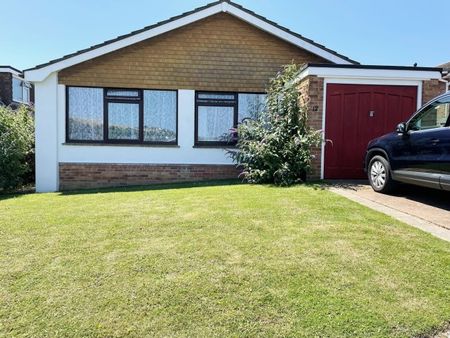 Effingham Close, Saltdean - Photo 2