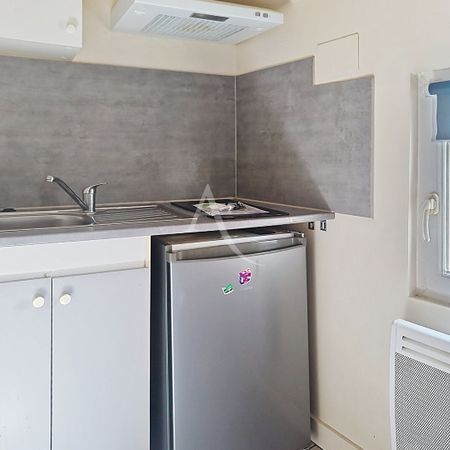 Location Appartement 1 pièce 21m² DOUE LA FONTAINE 49700 - Photo 4